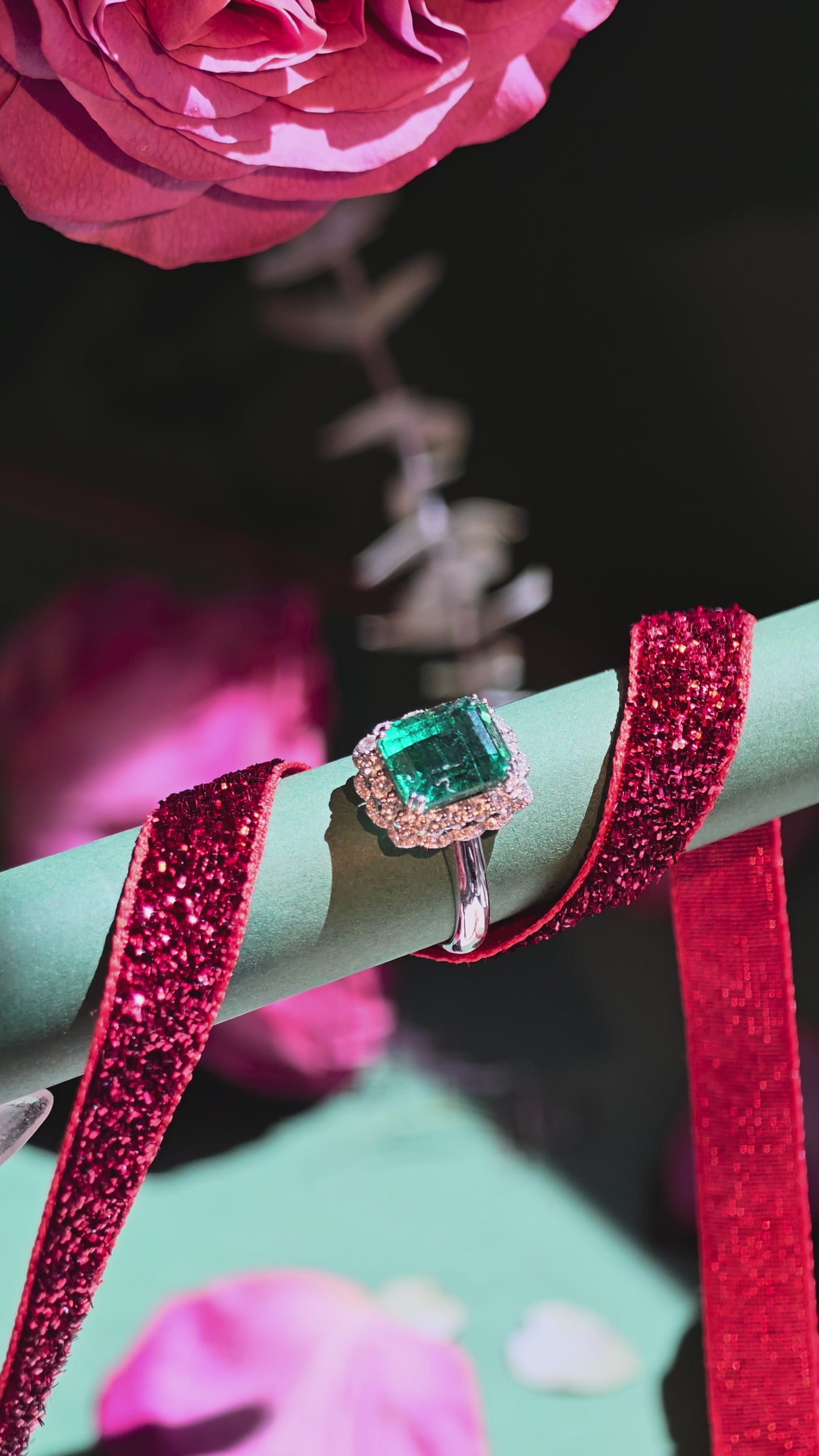 Emerald Halo Cluster Ring 18K White Gold